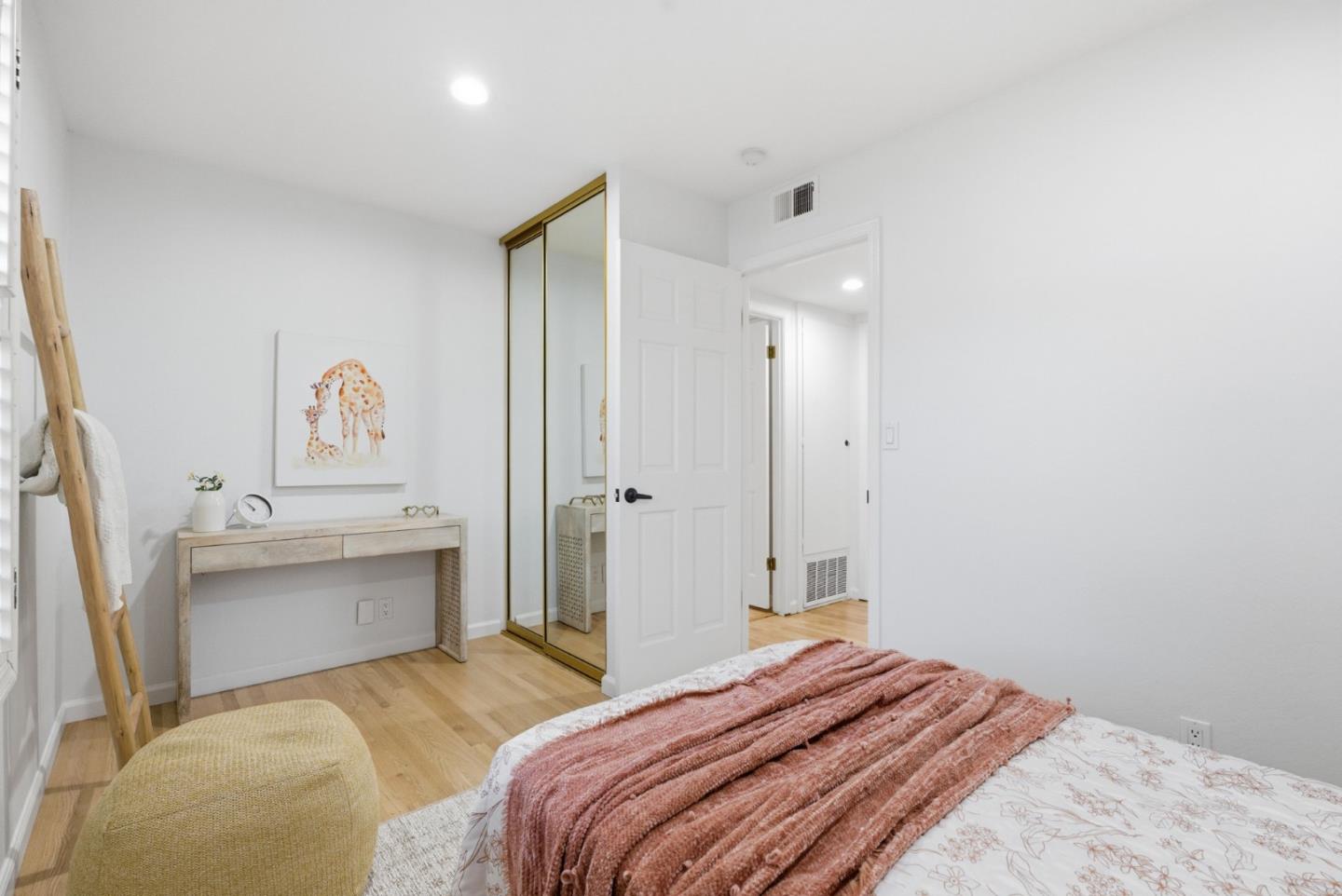 Detail Gallery Image 34 of 44 For 10390 N Blaney Ave, Cupertino,  CA 95014 - 3 Beds | 3 Baths