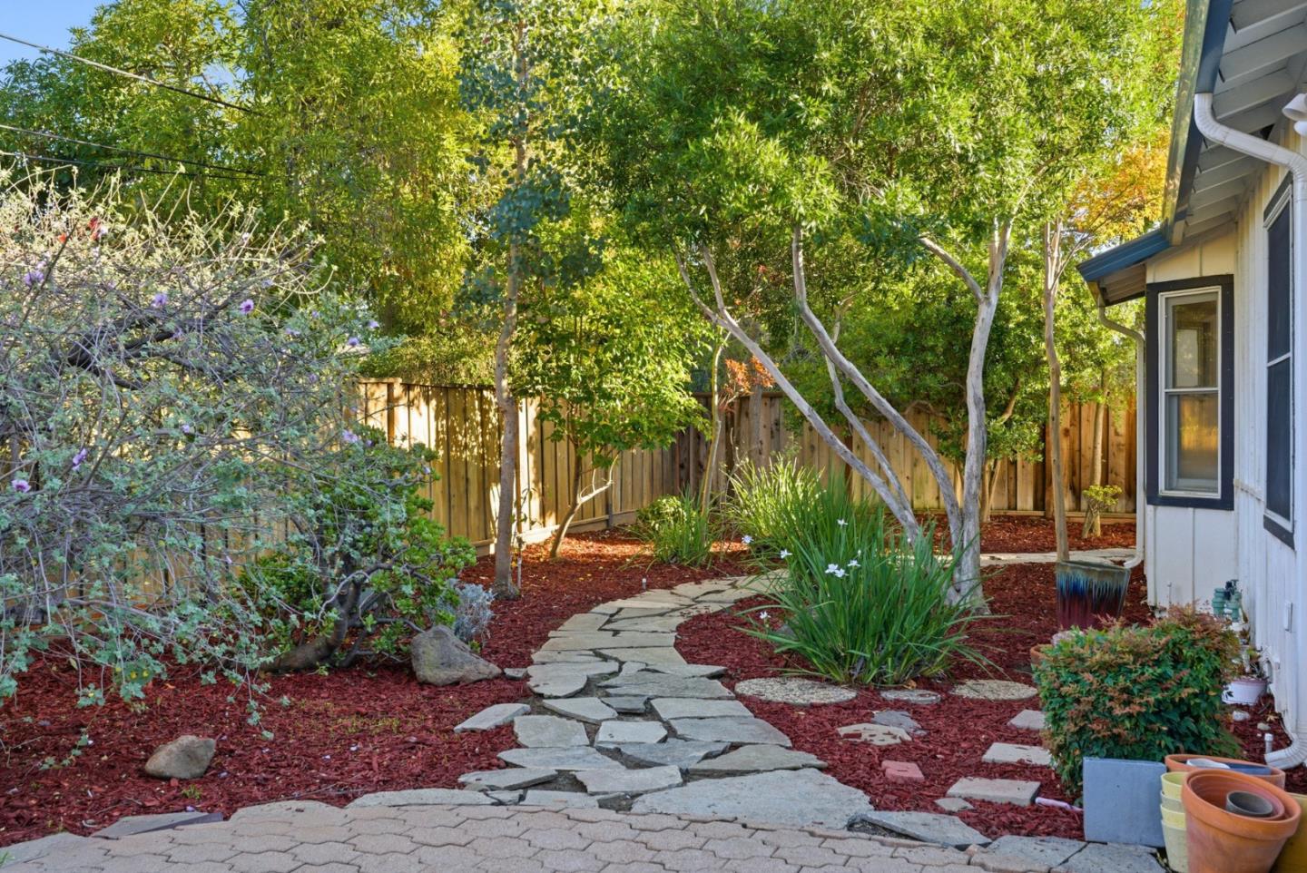 Detail Gallery Image 39 of 44 For 10390 N Blaney Ave, Cupertino,  CA 95014 - 3 Beds | 3 Baths