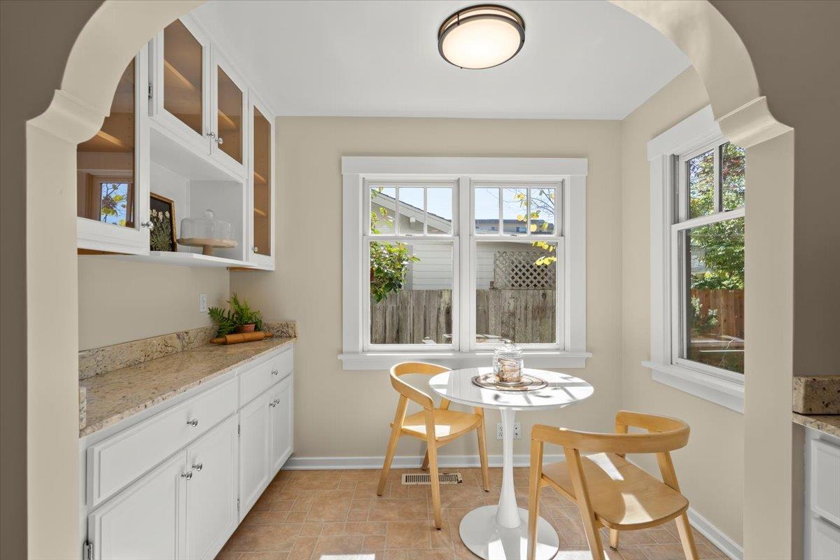 Detail Gallery Image 15 of 44 For 211 2nd Ave, Santa Cruz,  CA 95062 - 3 Beds | 1/1 Baths