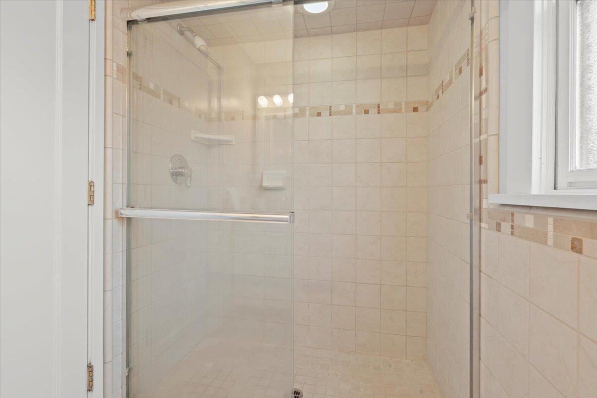 Detail Gallery Image 20 of 44 For 211 2nd Ave, Santa Cruz,  CA 95062 - 3 Beds | 1/1 Baths