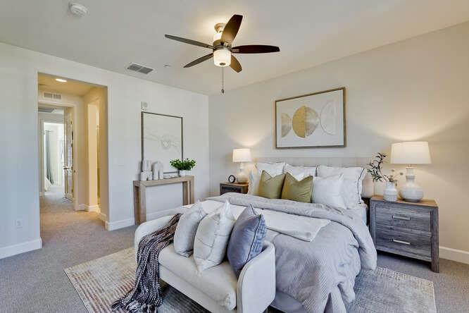 Detail Gallery Image 14 of 30 For 2045 Atlas Loop, Mountain View,  CA 94043 - 2 Beds | 2/1 Baths