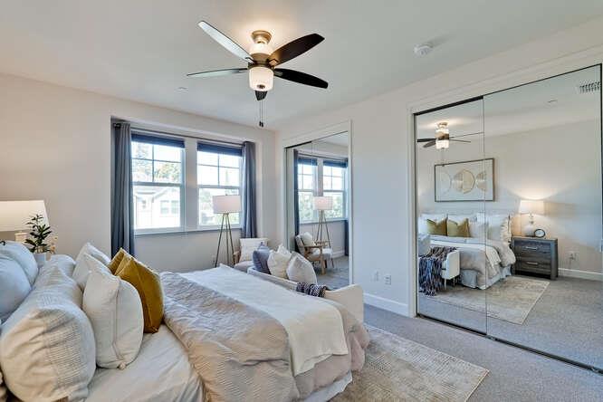 Detail Gallery Image 15 of 30 For 2045 Atlas Loop, Mountain View,  CA 94043 - 2 Beds | 2/1 Baths