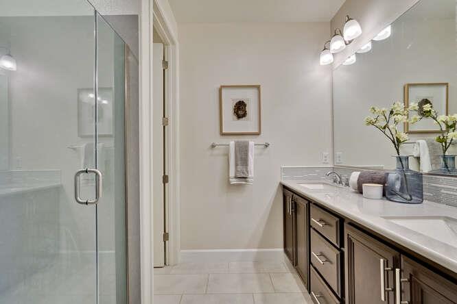 Detail Gallery Image 17 of 30 For 2045 Atlas Loop, Mountain View,  CA 94043 - 2 Beds | 2/1 Baths