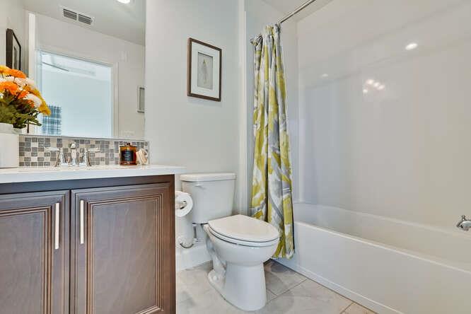Detail Gallery Image 21 of 30 For 2045 Atlas Loop, Mountain View,  CA 94043 - 2 Beds | 2/1 Baths