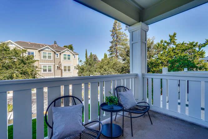 Detail Gallery Image 26 of 30 For 2045 Atlas Loop, Mountain View,  CA 94043 - 2 Beds | 2/1 Baths