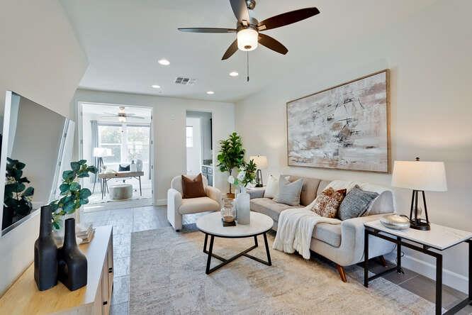 Detail Gallery Image 9 of 30 For 2045 Atlas Loop, Mountain View,  CA 94043 - 2 Beds | 2/1 Baths