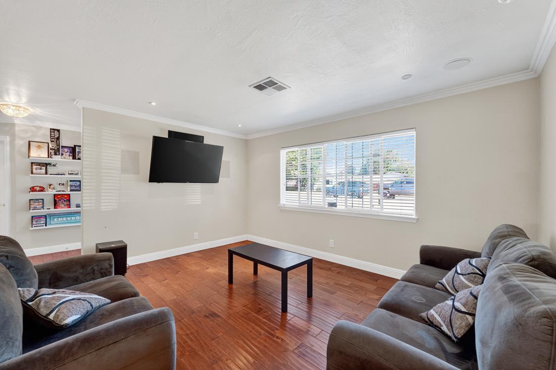 Detail Gallery Image 7 of 34 For 1110 California Ave, Dos Palos,  CA 93620 - 3 Beds | 1/1 Baths