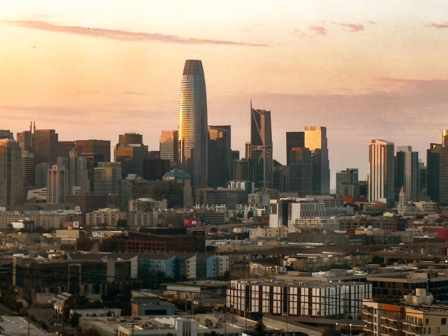 Detail Gallery Image 4 of 36 For 2001 19th St, San Francisco,  CA 94107 - 4 Beds | 4 Baths