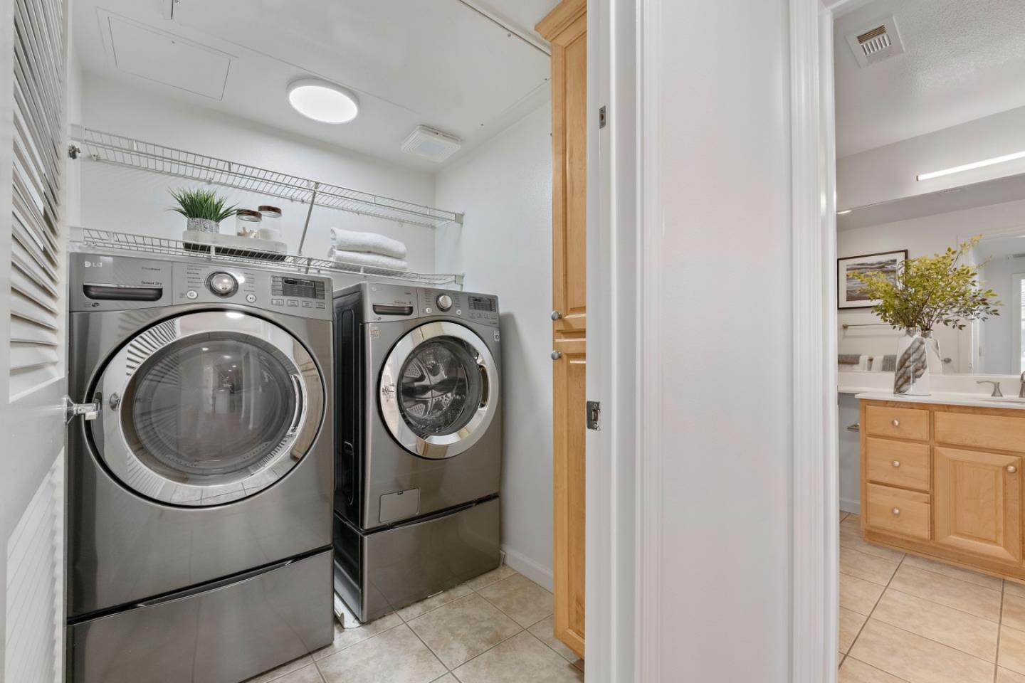 Detail Gallery Image 27 of 47 For 1310 Saddle Rack St #425,  San Jose,  CA 95126 - 2 Beds | 2 Baths