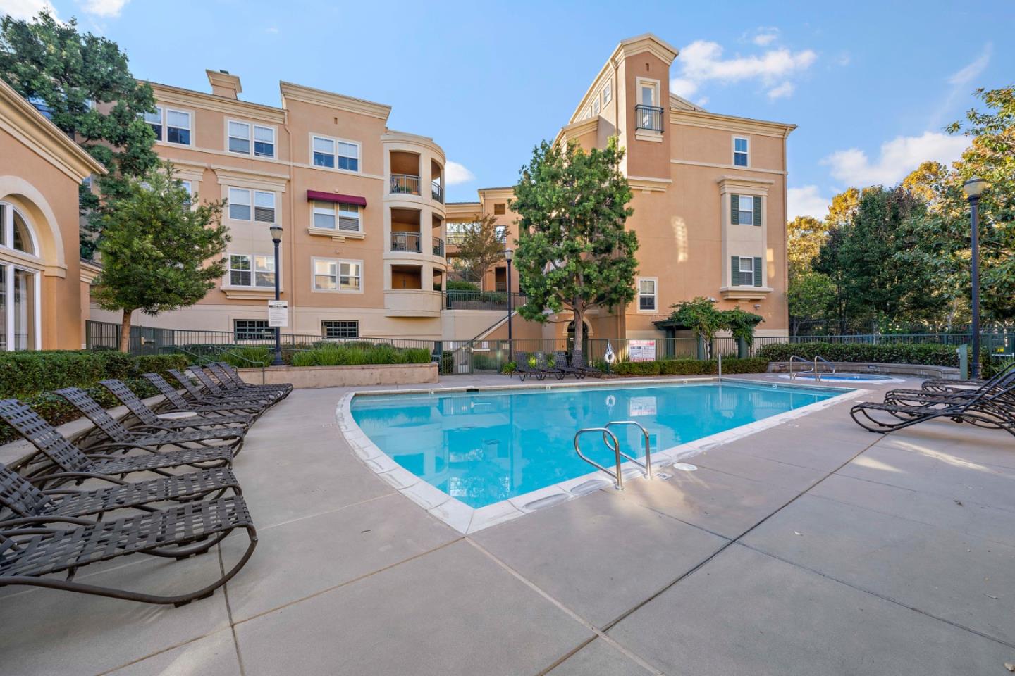 Detail Gallery Image 38 of 47 For 1310 Saddle Rack St #425,  San Jose,  CA 95126 - 2 Beds | 2 Baths