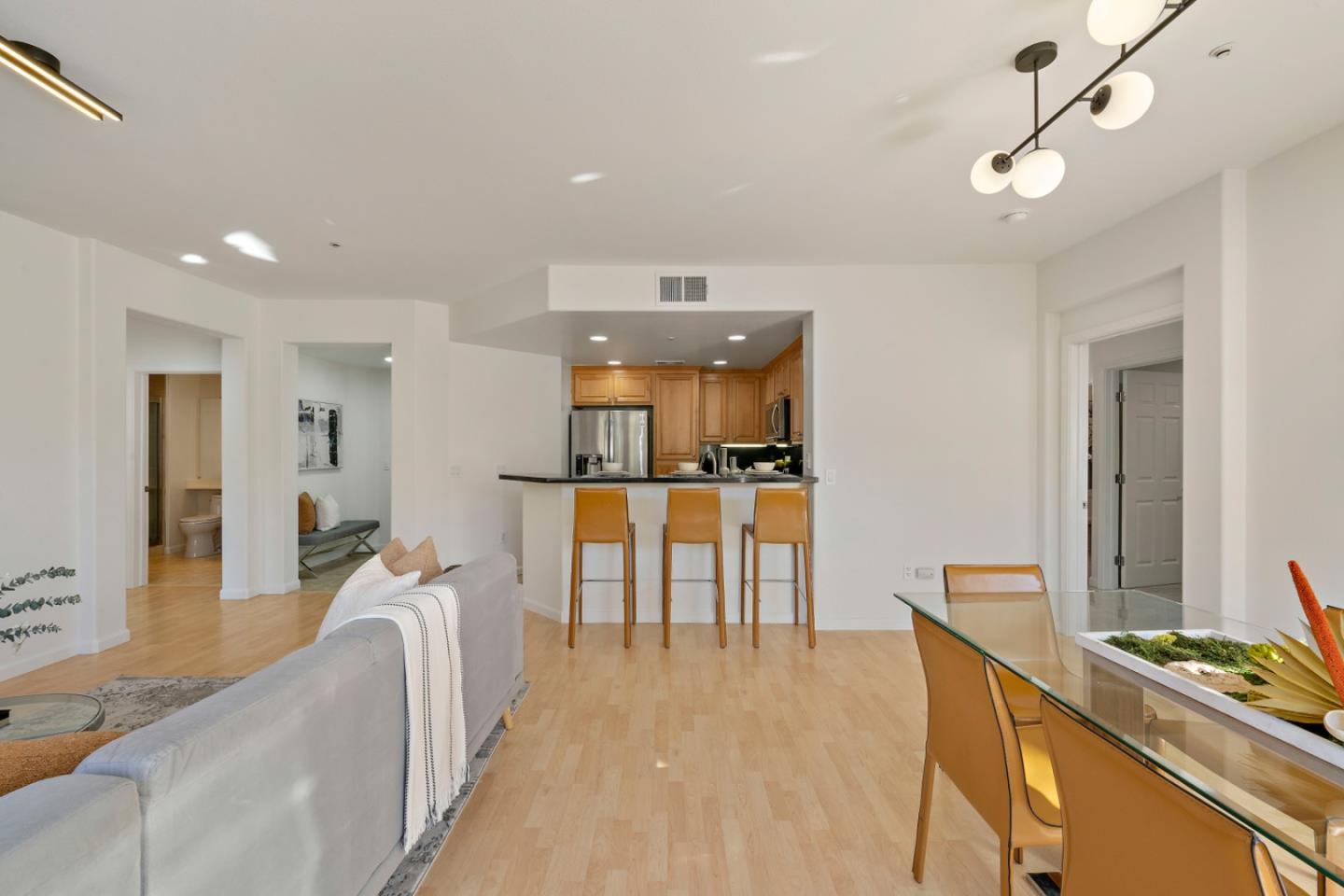 Detail Gallery Image 5 of 47 For 1310 Saddle Rack St #425,  San Jose,  CA 95126 - 2 Beds | 2 Baths