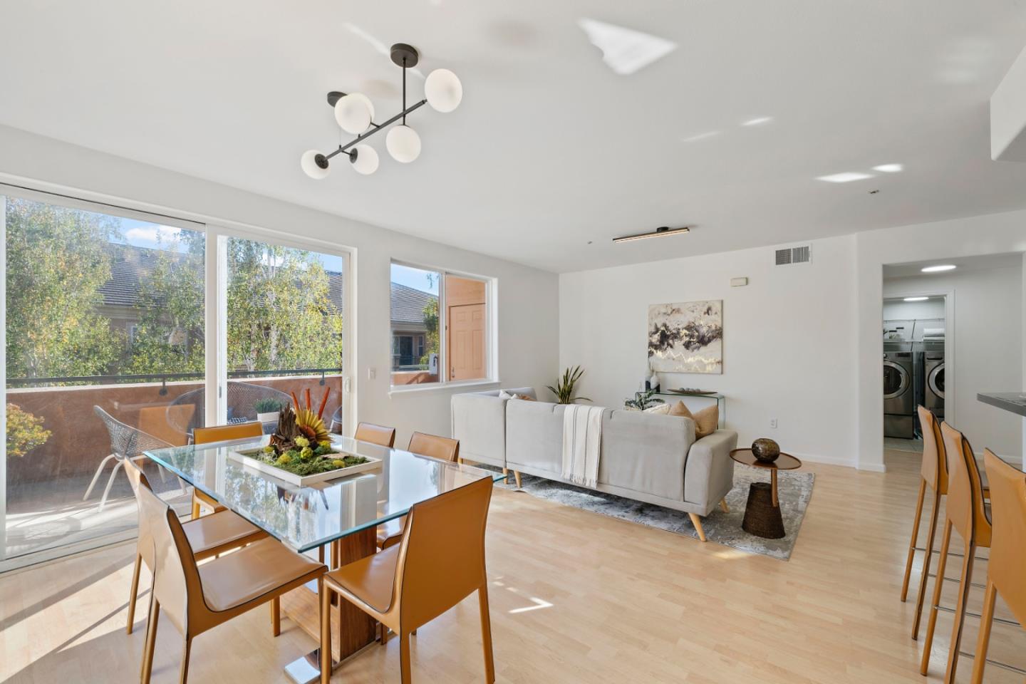 Detail Gallery Image 7 of 47 For 1310 Saddle Rack St #425,  San Jose,  CA 95126 - 2 Beds | 2 Baths