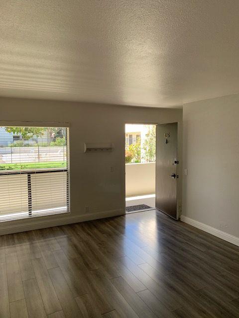 Detail Gallery Image 12 of 31 For 500 Glenwood Cir #125,  Monterey,  CA 93940 - 1 Beds | 1 Baths