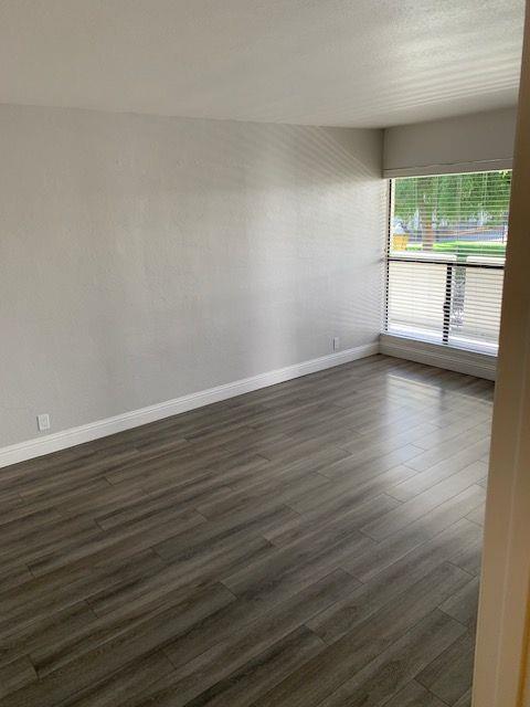 Detail Gallery Image 15 of 31 For 500 Glenwood Cir #125,  Monterey,  CA 93940 - 1 Beds | 1 Baths