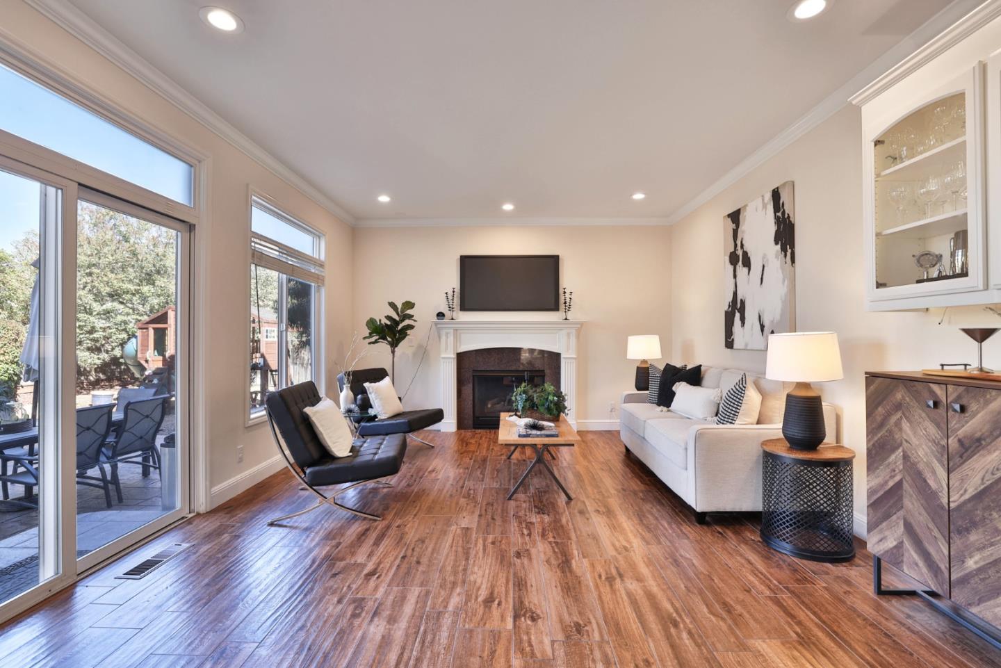 Detail Gallery Image 10 of 48 For 17017 Heatherwood Way, Morgan Hill,  CA 95037 - 4 Beds | 4 Baths