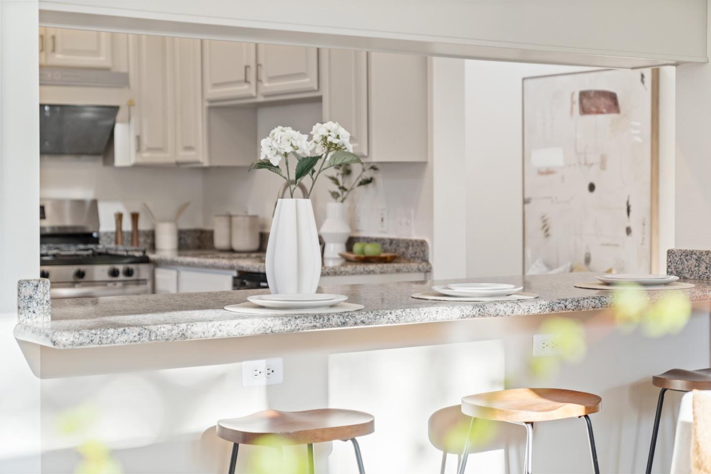 Detail Gallery Image 21 of 60 For 1186 Lyons St, Redwood City,  CA 94061 - 4 Beds | 2/1 Baths