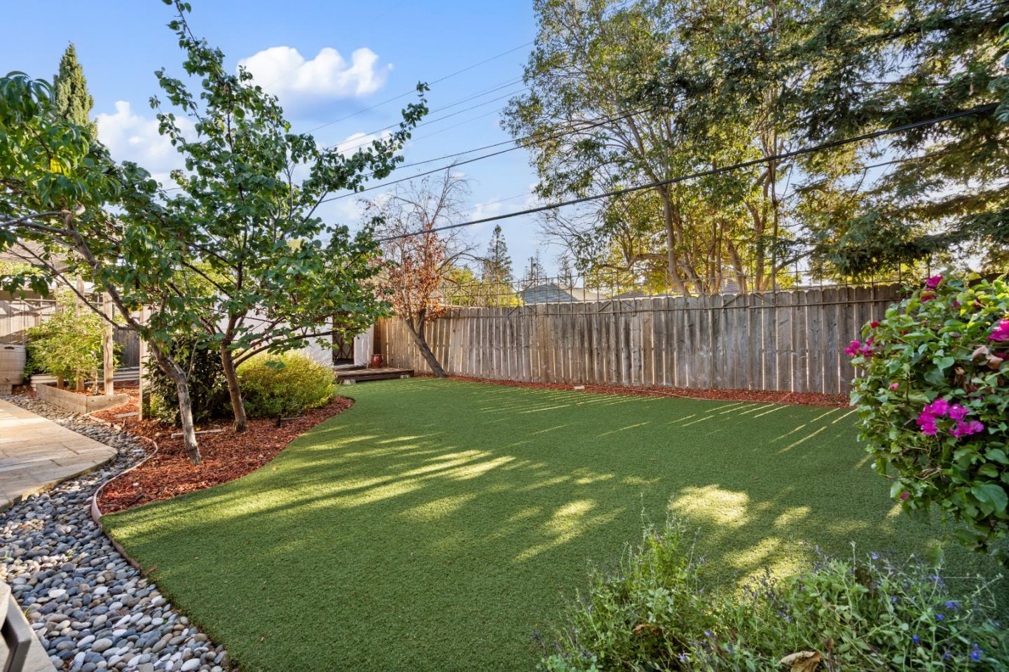 Detail Gallery Image 39 of 60 For 1186 Lyons St, Redwood City,  CA 94061 - 4 Beds | 2/1 Baths