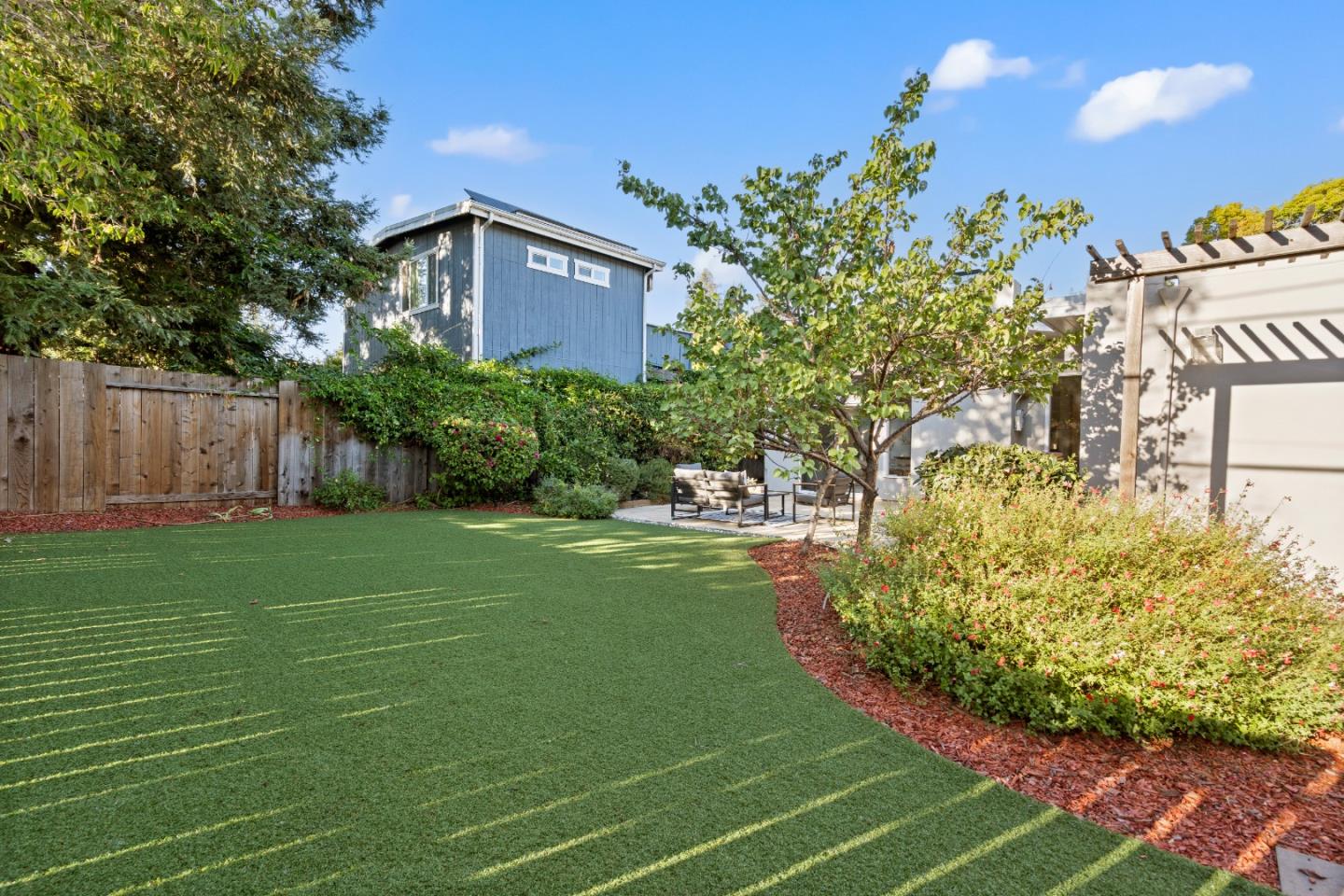 Detail Gallery Image 44 of 60 For 1186 Lyons St, Redwood City,  CA 94061 - 4 Beds | 2/1 Baths