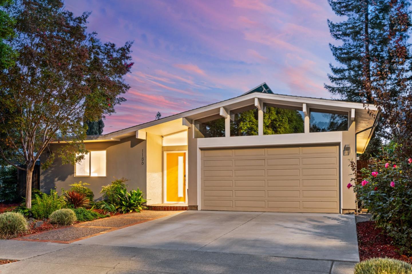 Detail Gallery Image 51 of 60 For 1186 Lyons St, Redwood City,  CA 94061 - 4 Beds | 2/1 Baths