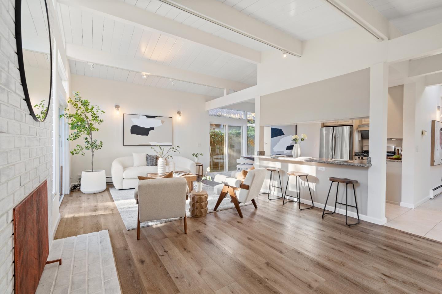 Detail Gallery Image 7 of 60 For 1186 Lyons St, Redwood City,  CA 94061 - 4 Beds | 2/1 Baths