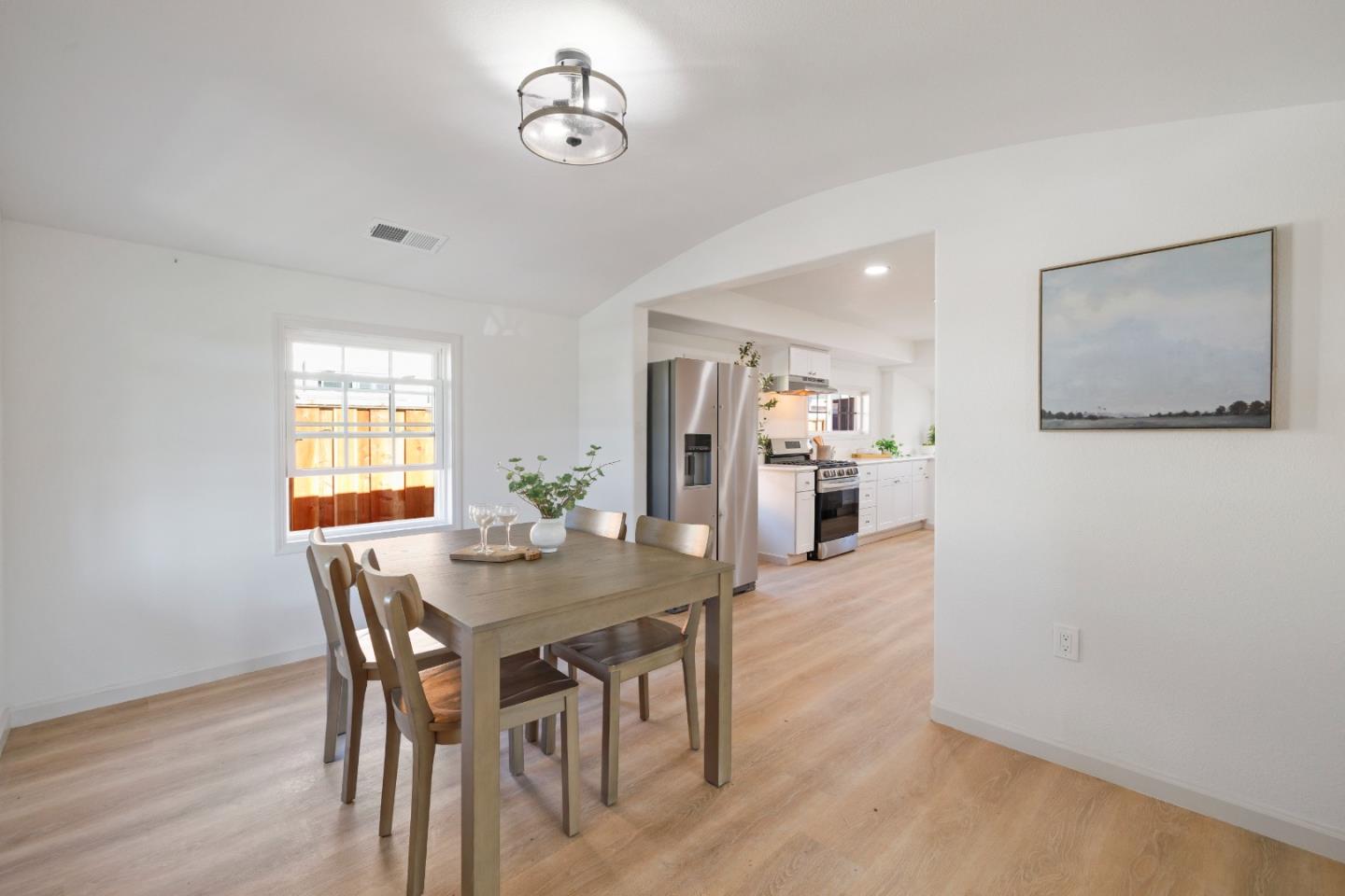 Detail Gallery Image 10 of 28 For 202 Stanford St, Watsonville,  CA 95076 - 3 Beds | 2 Baths