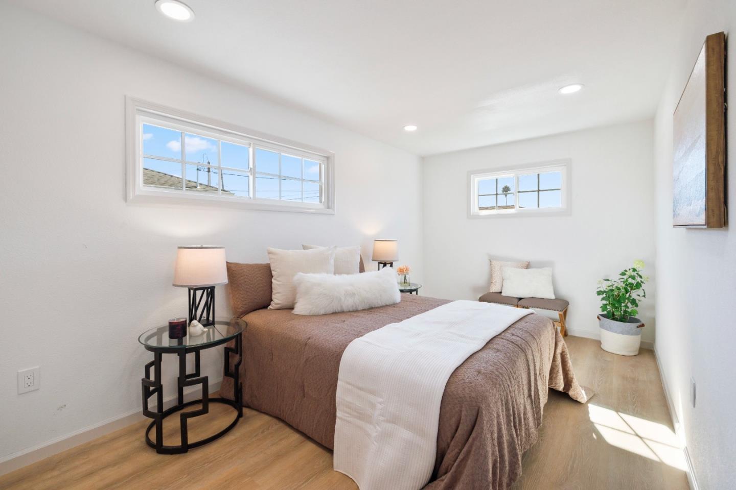 Detail Gallery Image 11 of 28 For 202 Stanford St, Watsonville,  CA 95076 - 3 Beds | 2 Baths