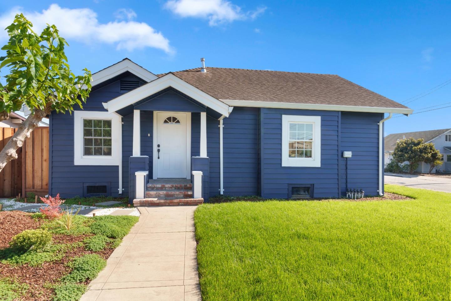 Detail Gallery Image 17 of 28 For 202 Stanford St, Watsonville,  CA 95076 - 3 Beds | 2 Baths