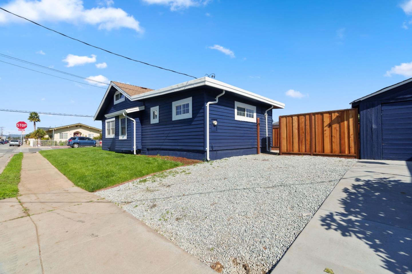 Detail Gallery Image 20 of 28 For 202 Stanford St, Watsonville,  CA 95076 - 3 Beds | 2 Baths