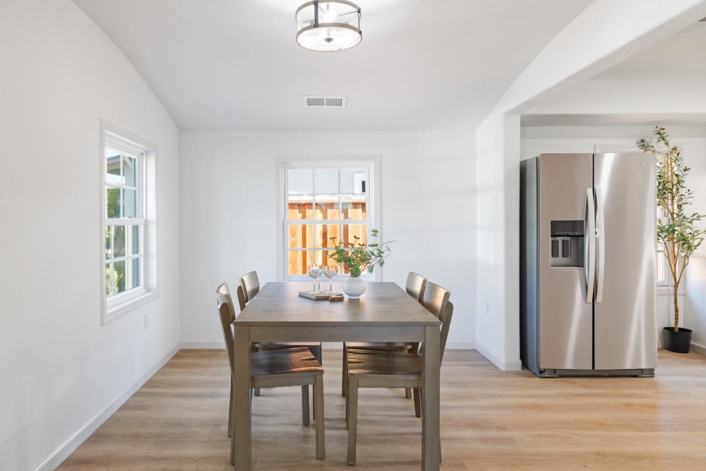 Detail Gallery Image 9 of 28 For 202 Stanford St, Watsonville,  CA 95076 - 3 Beds | 2 Baths