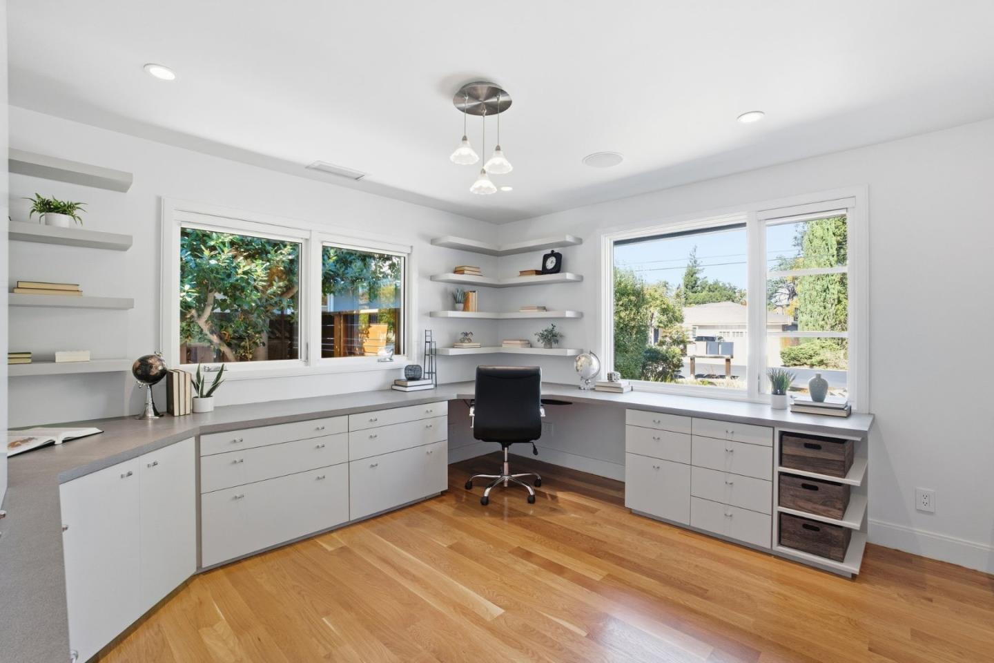 Detail Gallery Image 29 of 37 For 668 Arboleda Dr, Los Altos,  CA 94024 - 4 Beds | 2/1 Baths