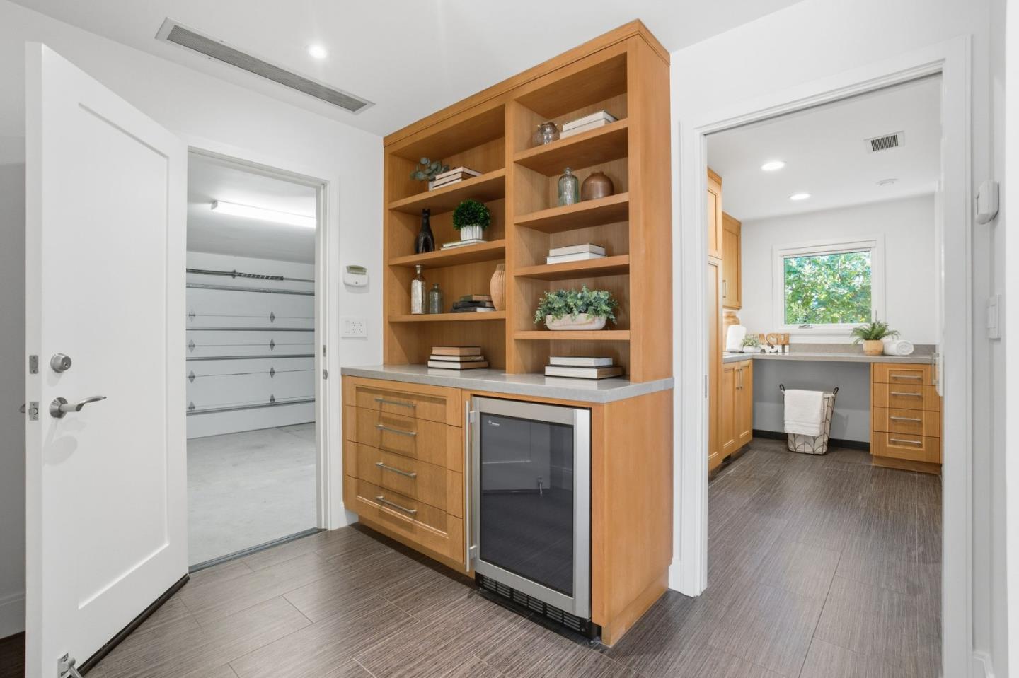 Detail Gallery Image 30 of 37 For 668 Arboleda Dr, Los Altos,  CA 94024 - 4 Beds | 2/1 Baths