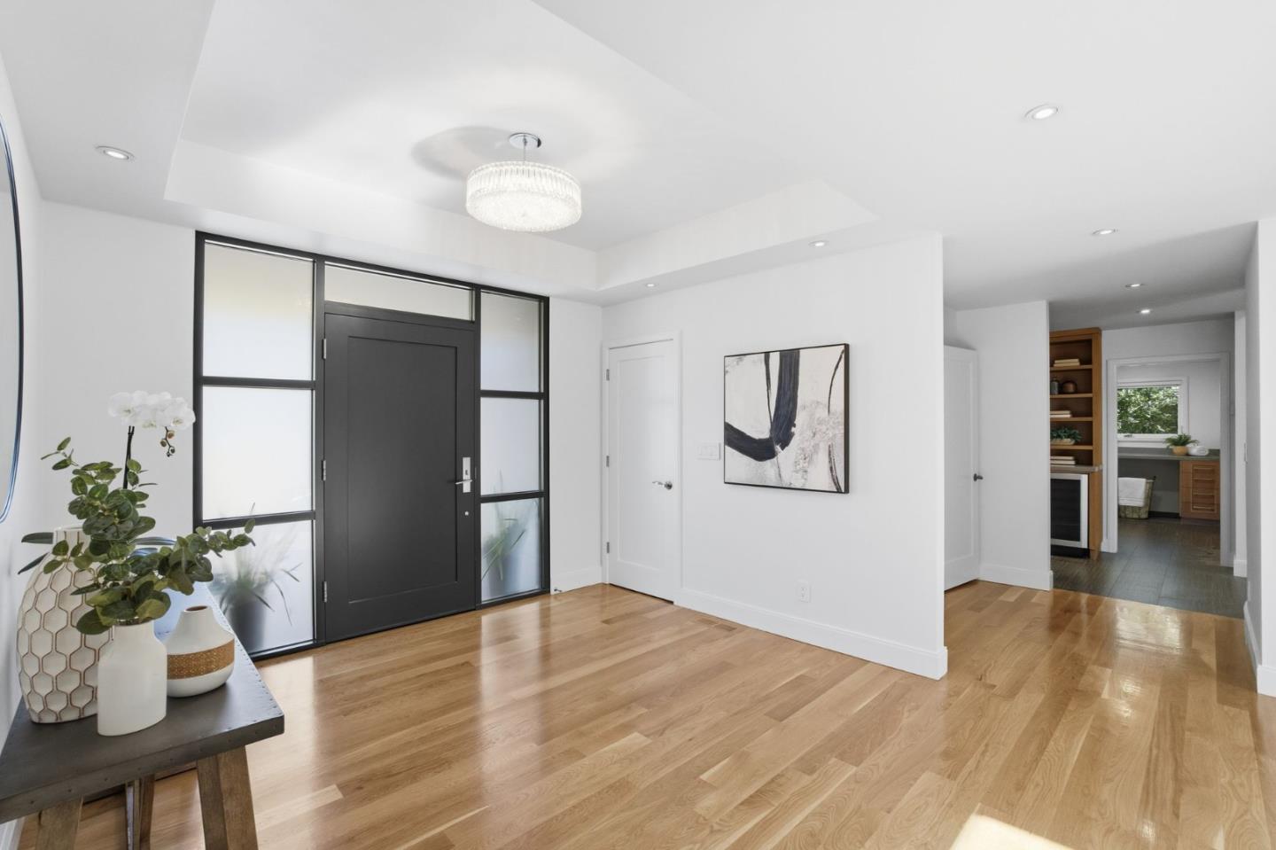 Detail Gallery Image 4 of 37 For 668 Arboleda Dr, Los Altos,  CA 94024 - 4 Beds | 2/1 Baths