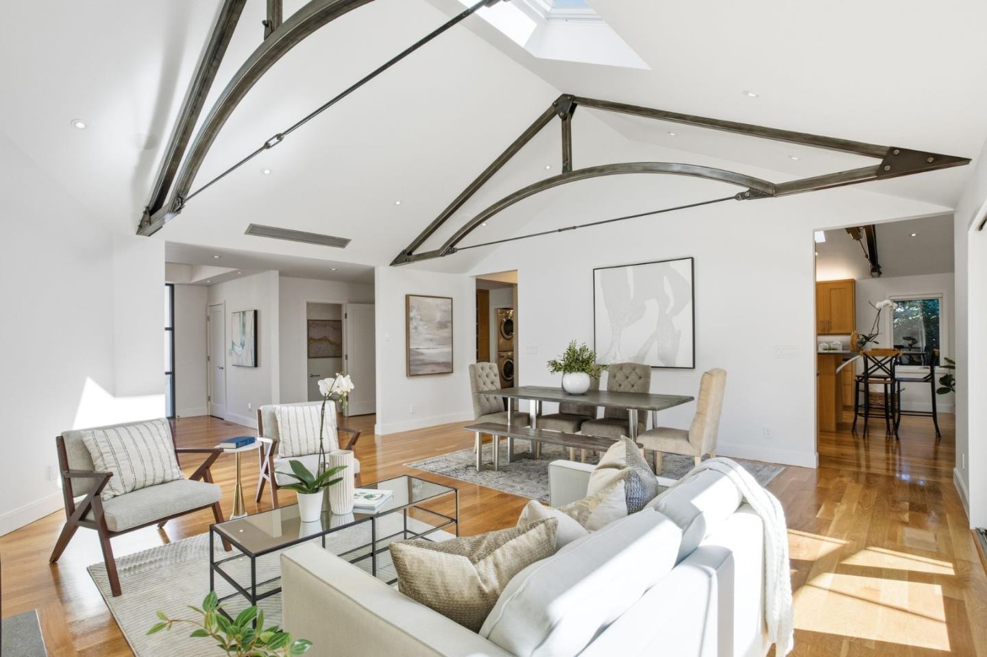 Detail Gallery Image 7 of 37 For 668 Arboleda Dr, Los Altos,  CA 94024 - 4 Beds | 2/1 Baths