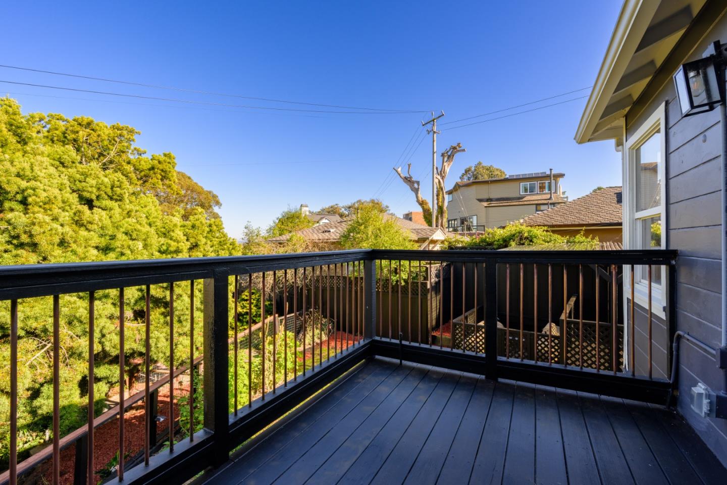 Detail Gallery Image 15 of 80 For 17 Sunset Dr, Watsonville,  CA 95076 - 4 Beds | 4 Baths