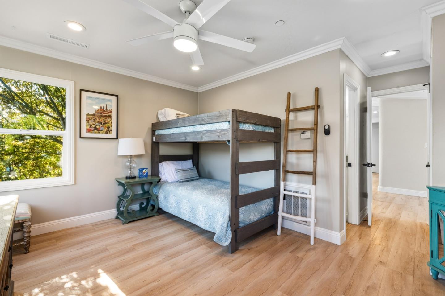 Detail Gallery Image 19 of 80 For 17 Sunset Dr, Watsonville,  CA 95076 - 4 Beds | 4 Baths