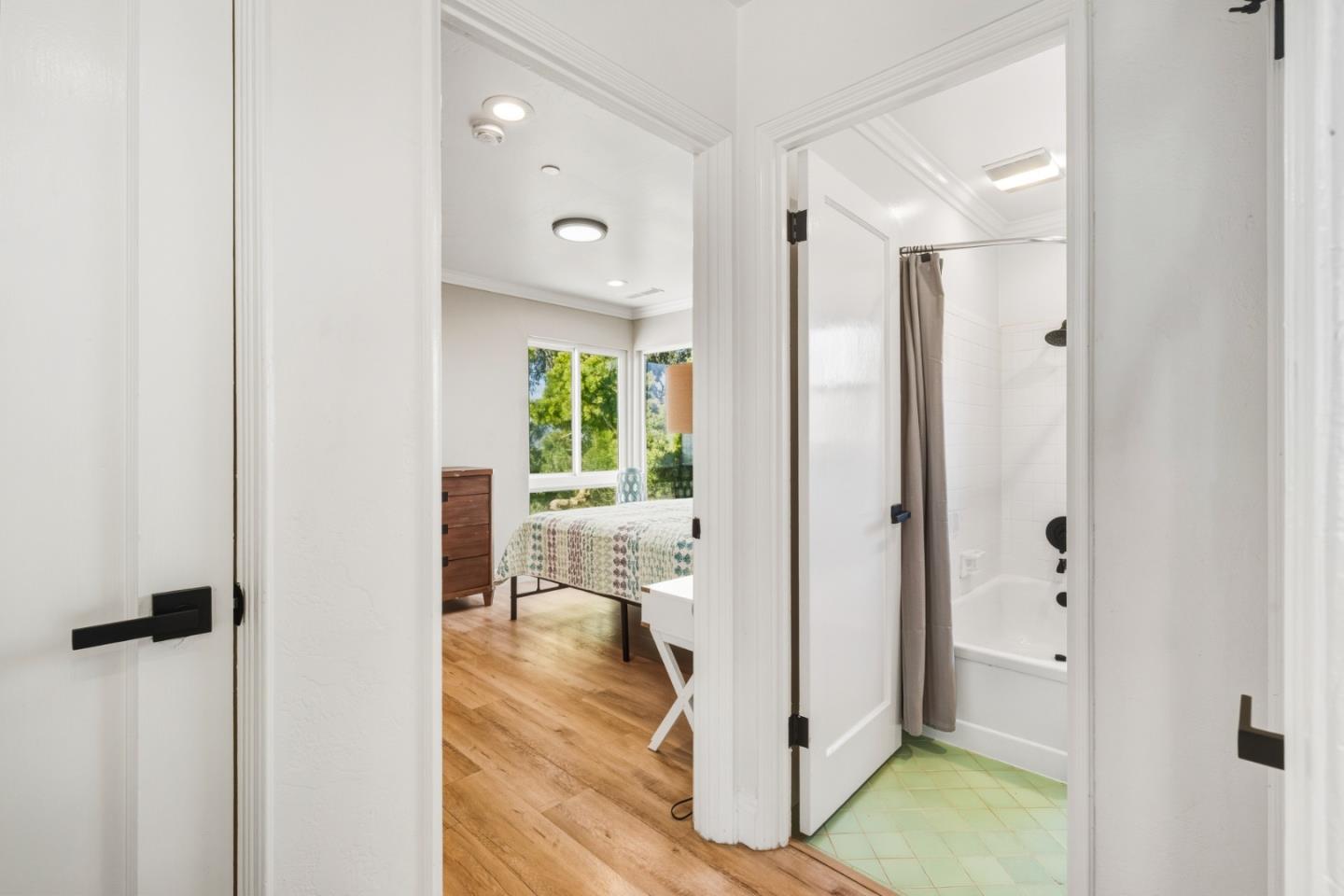 Detail Gallery Image 28 of 80 For 17 Sunset Dr, Watsonville,  CA 95076 - 4 Beds | 4 Baths