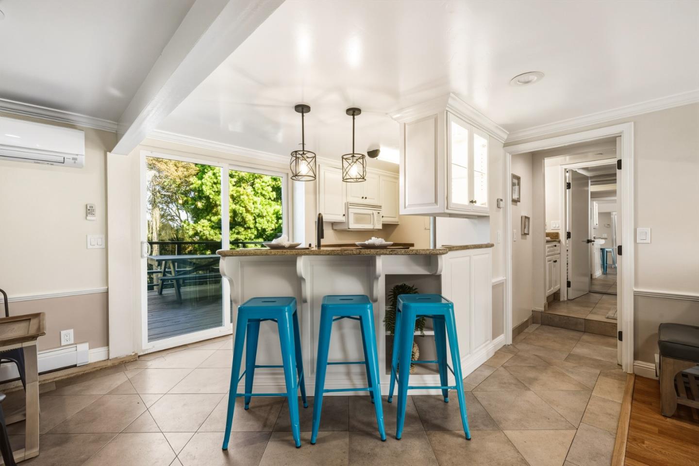 Detail Gallery Image 43 of 80 For 17 Sunset Dr, Watsonville,  CA 95076 - 4 Beds | 4 Baths