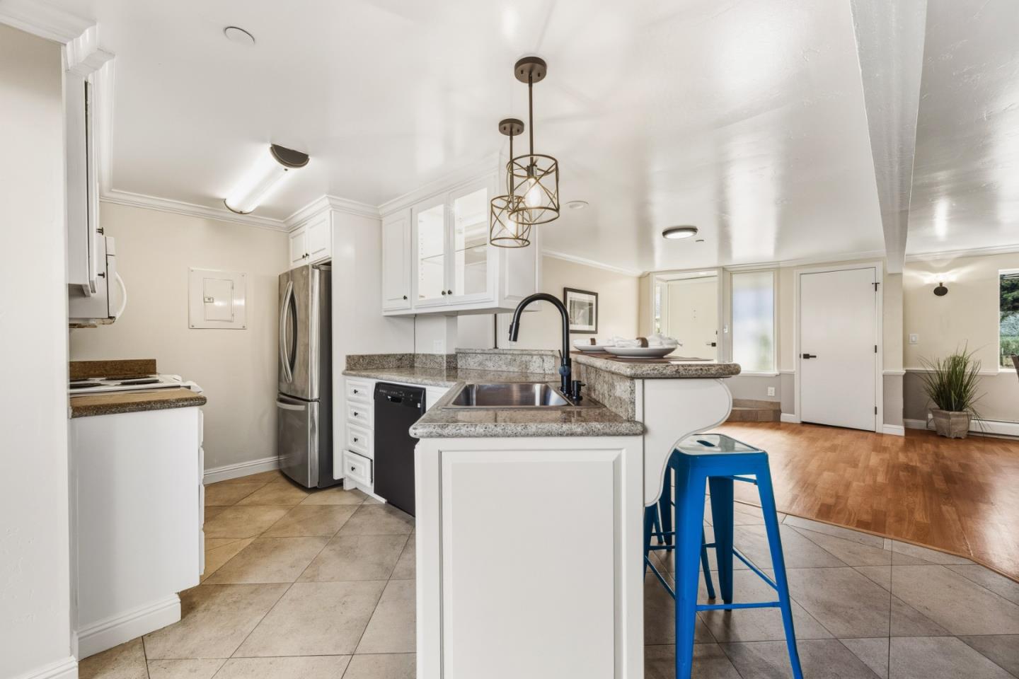 Detail Gallery Image 44 of 80 For 17 Sunset Dr, Watsonville,  CA 95076 - 4 Beds | 4 Baths