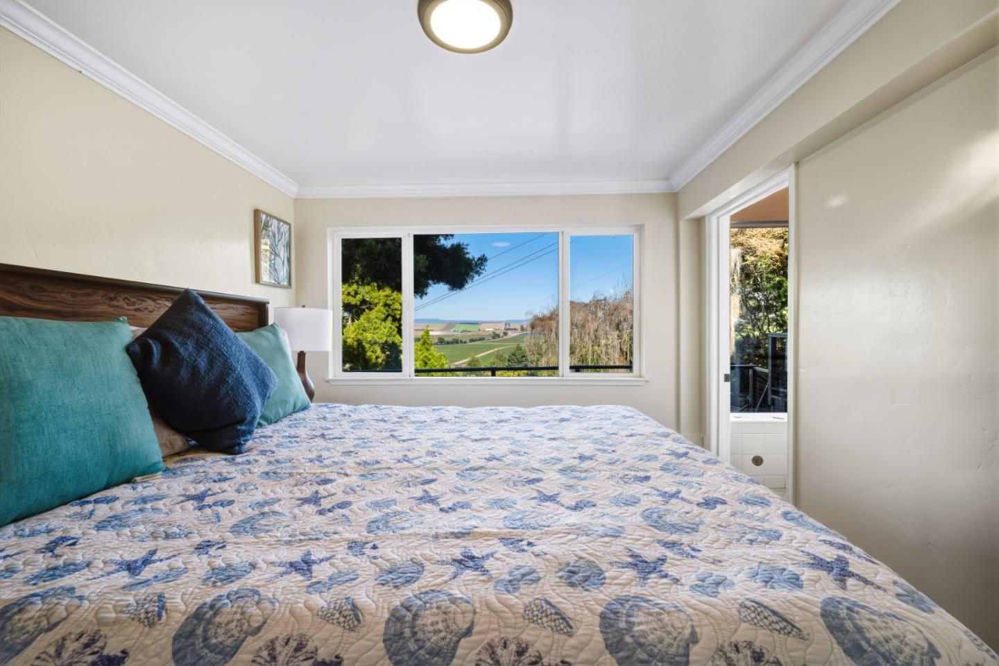 Detail Gallery Image 51 of 80 For 17 Sunset Dr, Watsonville,  CA 95076 - 4 Beds | 4 Baths