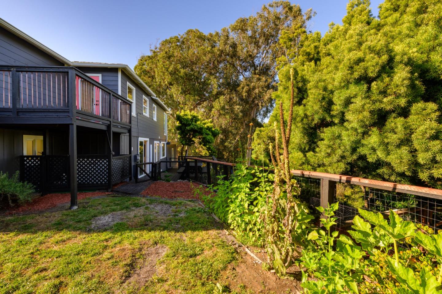 Detail Gallery Image 72 of 80 For 17 Sunset Dr, Watsonville,  CA 95076 - 4 Beds | 4 Baths