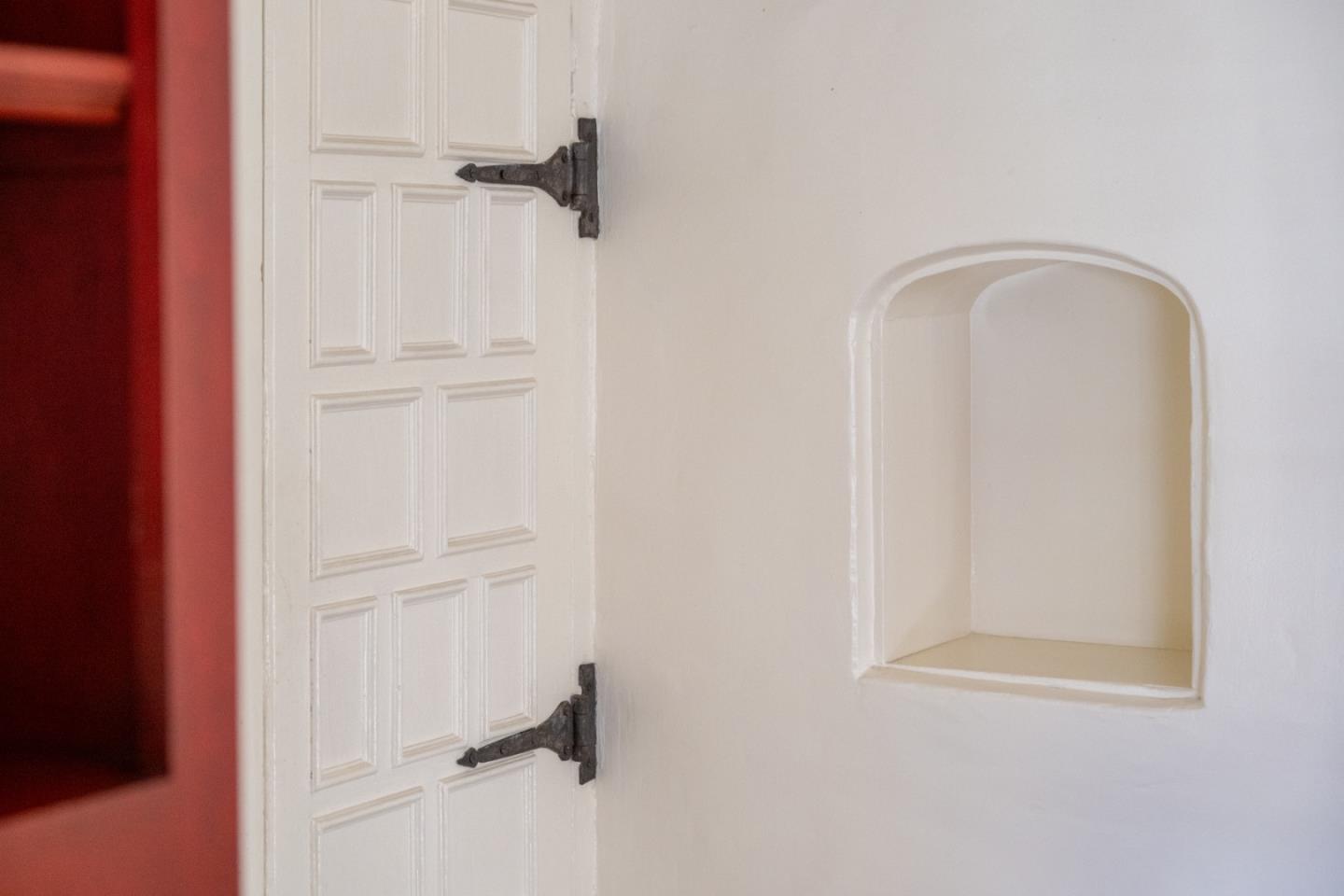 Detail Gallery Image 13 of 63 For 502 Pierce St, Monterey,  CA 93940 - 3 Beds | 2 Baths