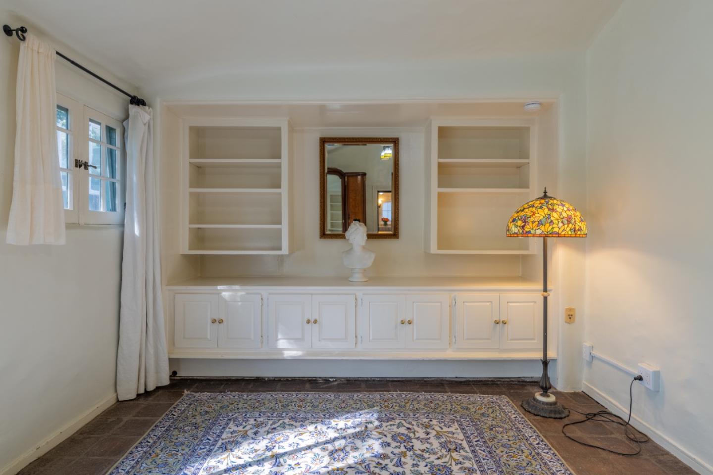 Detail Gallery Image 18 of 63 For 502 Pierce St, Monterey,  CA 93940 - 3 Beds | 2 Baths