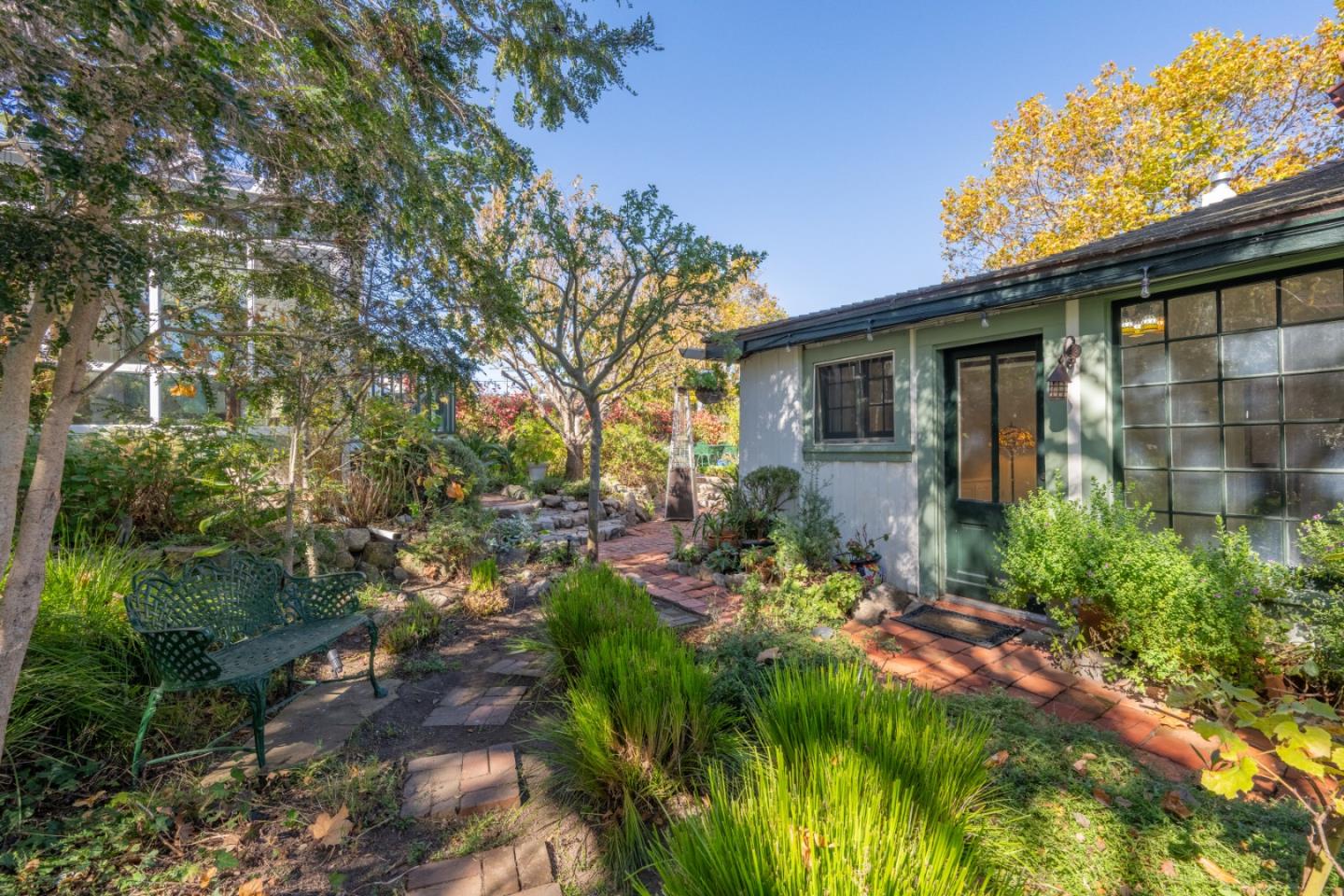 Detail Gallery Image 35 of 63 For 502 Pierce St, Monterey,  CA 93940 - 3 Beds | 2 Baths