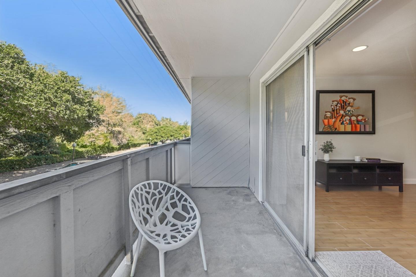 Detail Gallery Image 6 of 28 For 650 Alamo Ct #5,  Mountain View,  CA 94043 - 1 Beds | 1 Baths