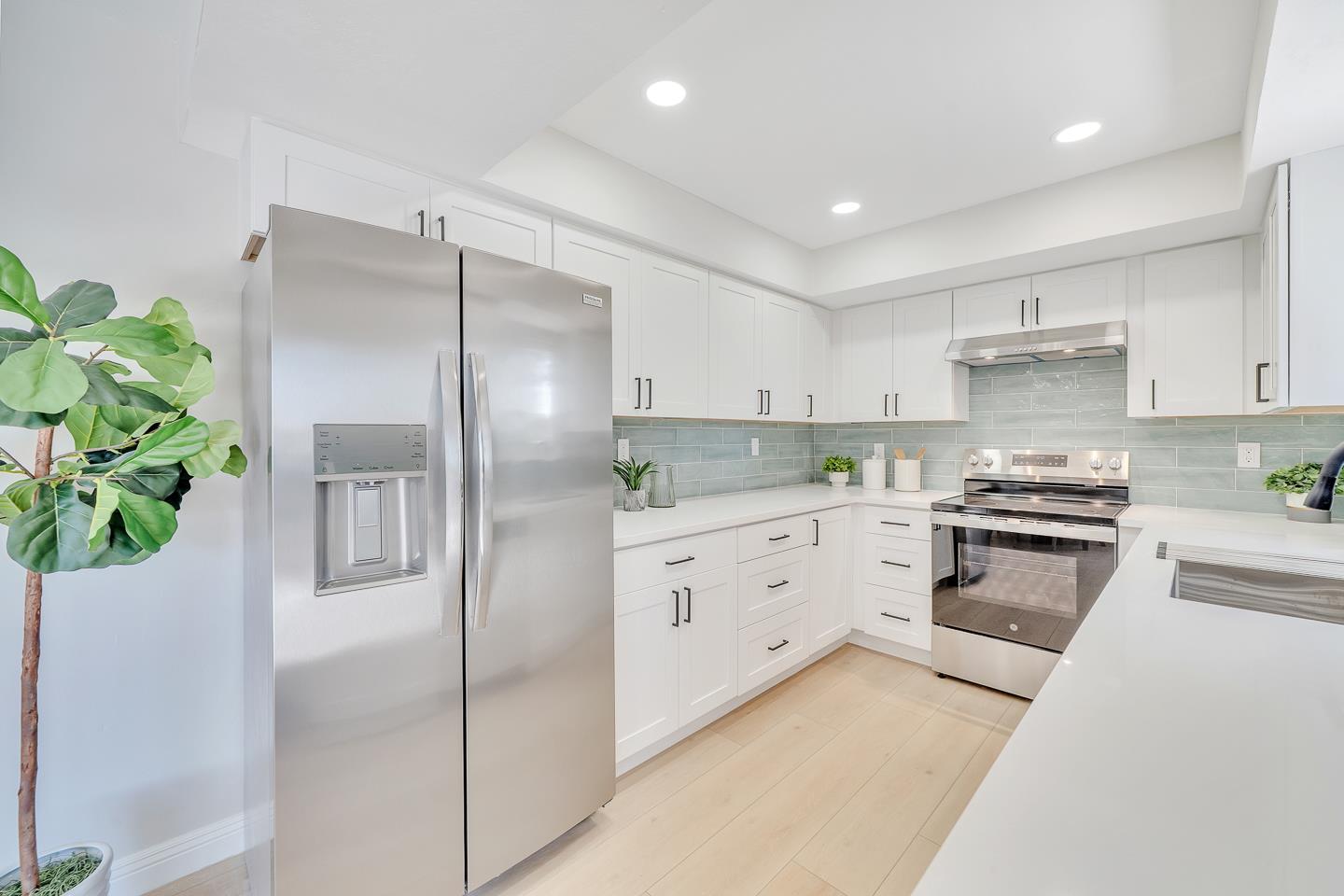 Detail Gallery Image 11 of 35 For 36146 Indian Wells, Newark,  CA 94560 - 5 Beds | 3 Baths