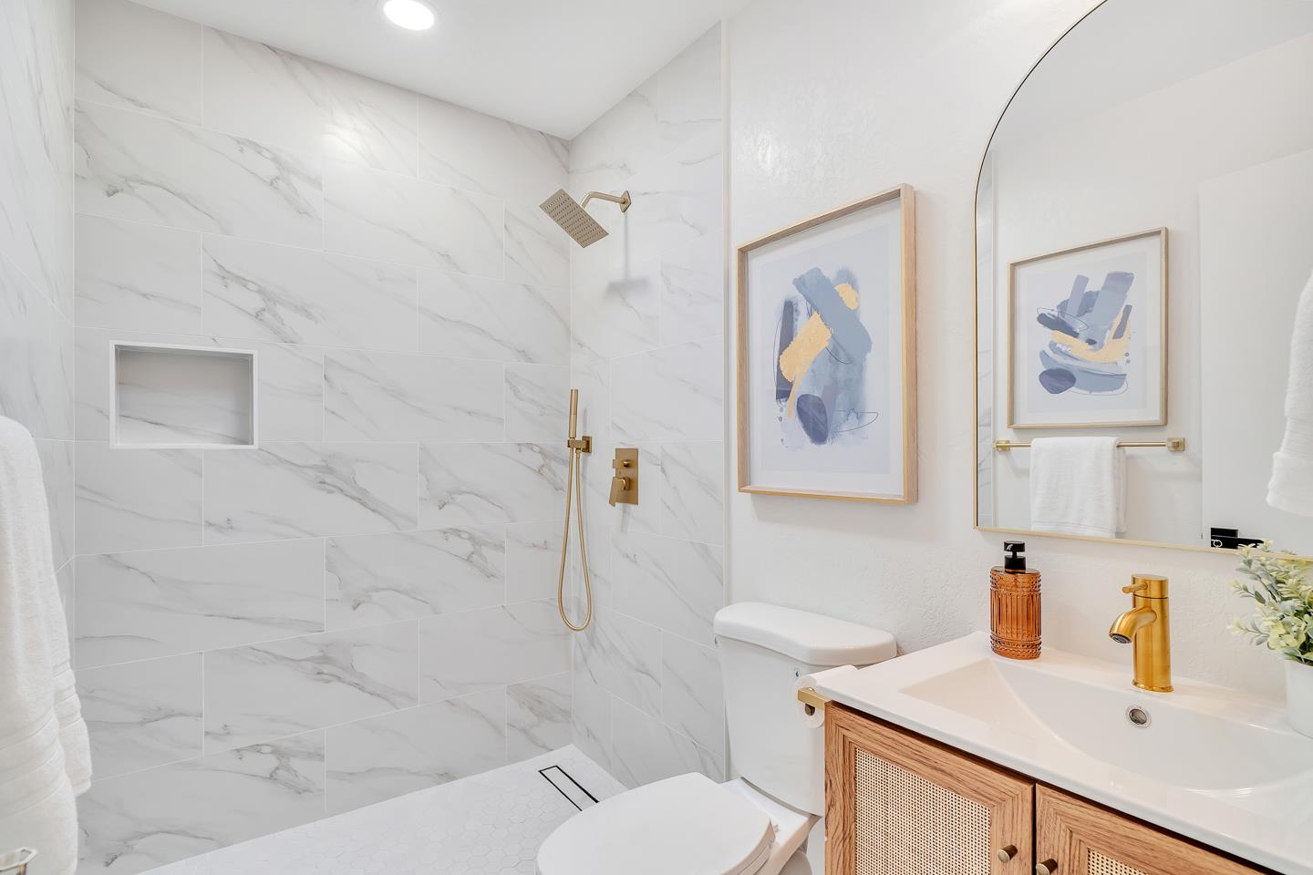 Detail Gallery Image 22 of 35 For 36146 Indian Wells, Newark,  CA 94560 - 5 Beds | 3 Baths