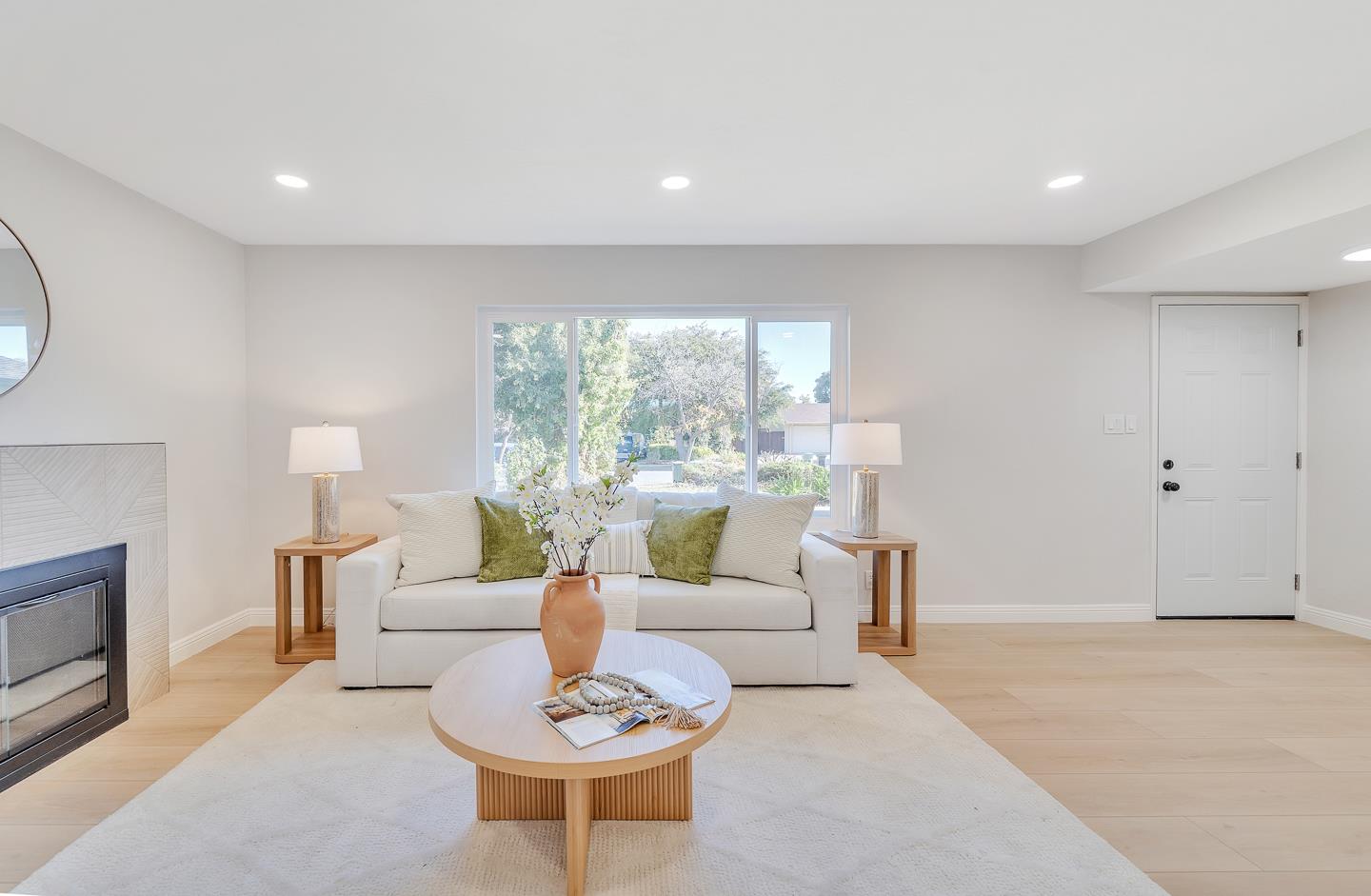 Detail Gallery Image 4 of 35 For 36146 Indian Wells, Newark,  CA 94560 - 5 Beds | 3 Baths