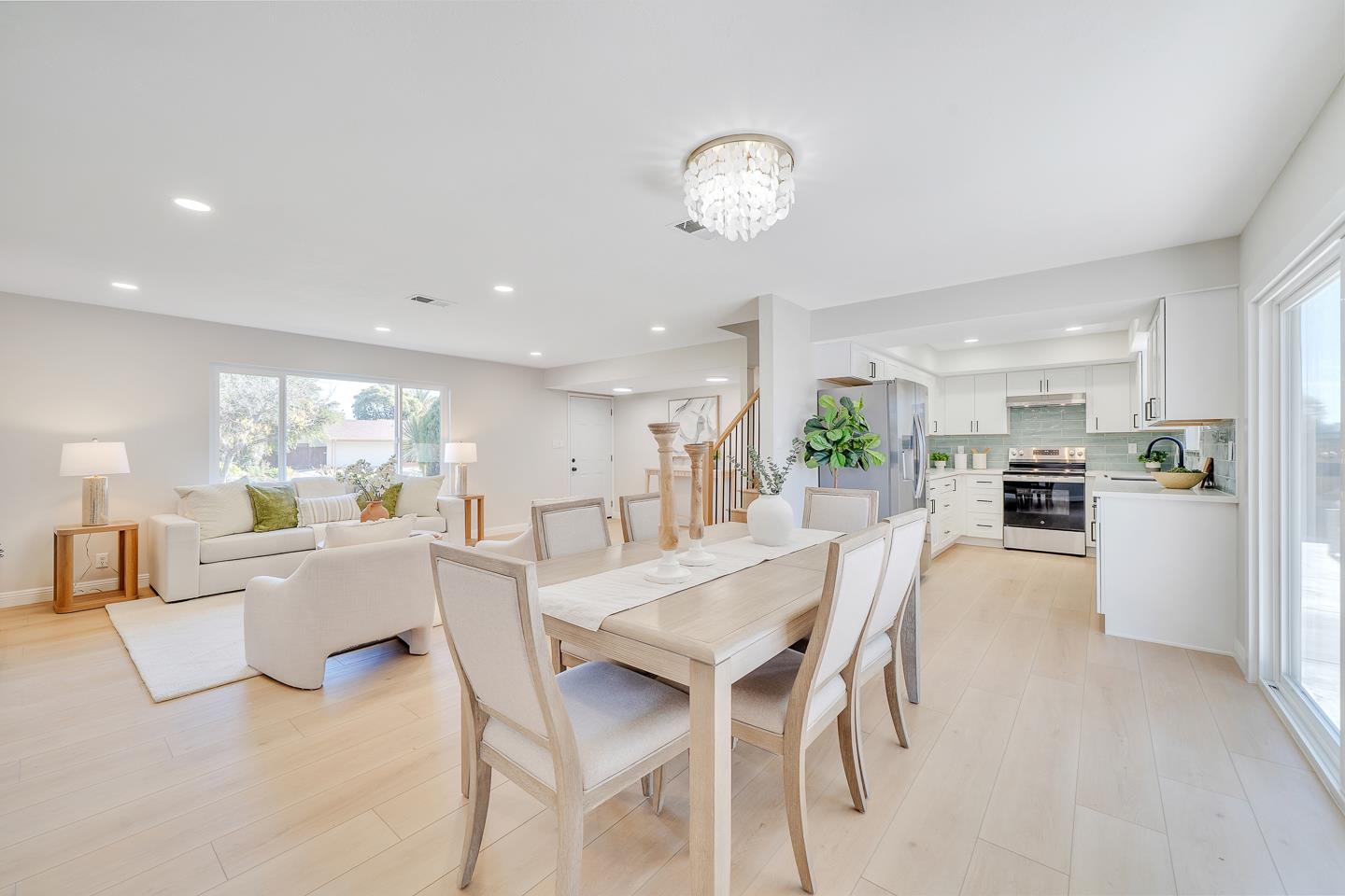 Detail Gallery Image 7 of 35 For 36146 Indian Wells, Newark,  CA 94560 - 5 Beds | 3 Baths