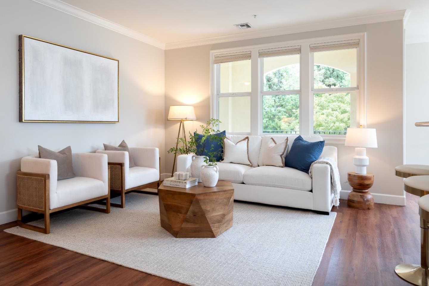 Detail Gallery Image 3 of 40 For 1237 Capuchino Ave #7,  Burlingame,  CA 94010 - 2 Beds | 2 Baths