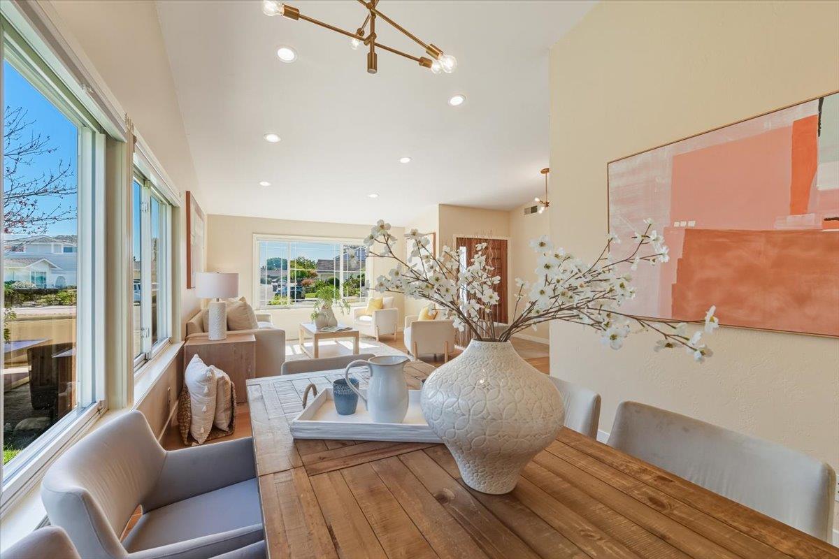 Detail Gallery Image 20 of 64 For 917 Laguna Cir, Foster City,  CA 94404 - 4 Beds | 2 Baths